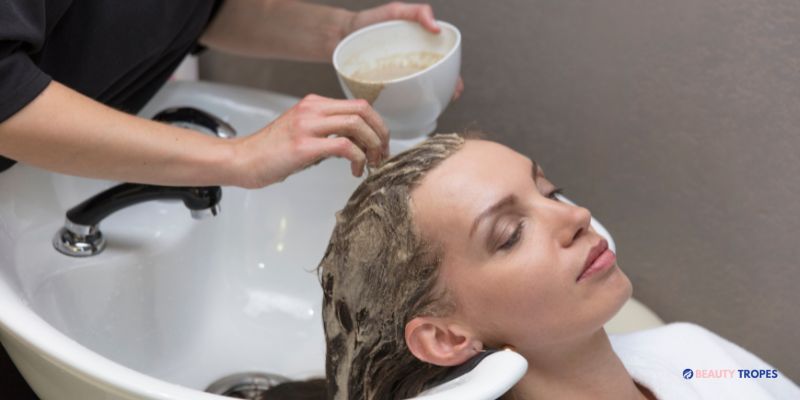 Baking soda and Shampoo to Remove toner from here